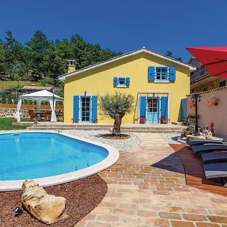 Stunning Home In Jurdani With Wifi Mucici Exterior foto